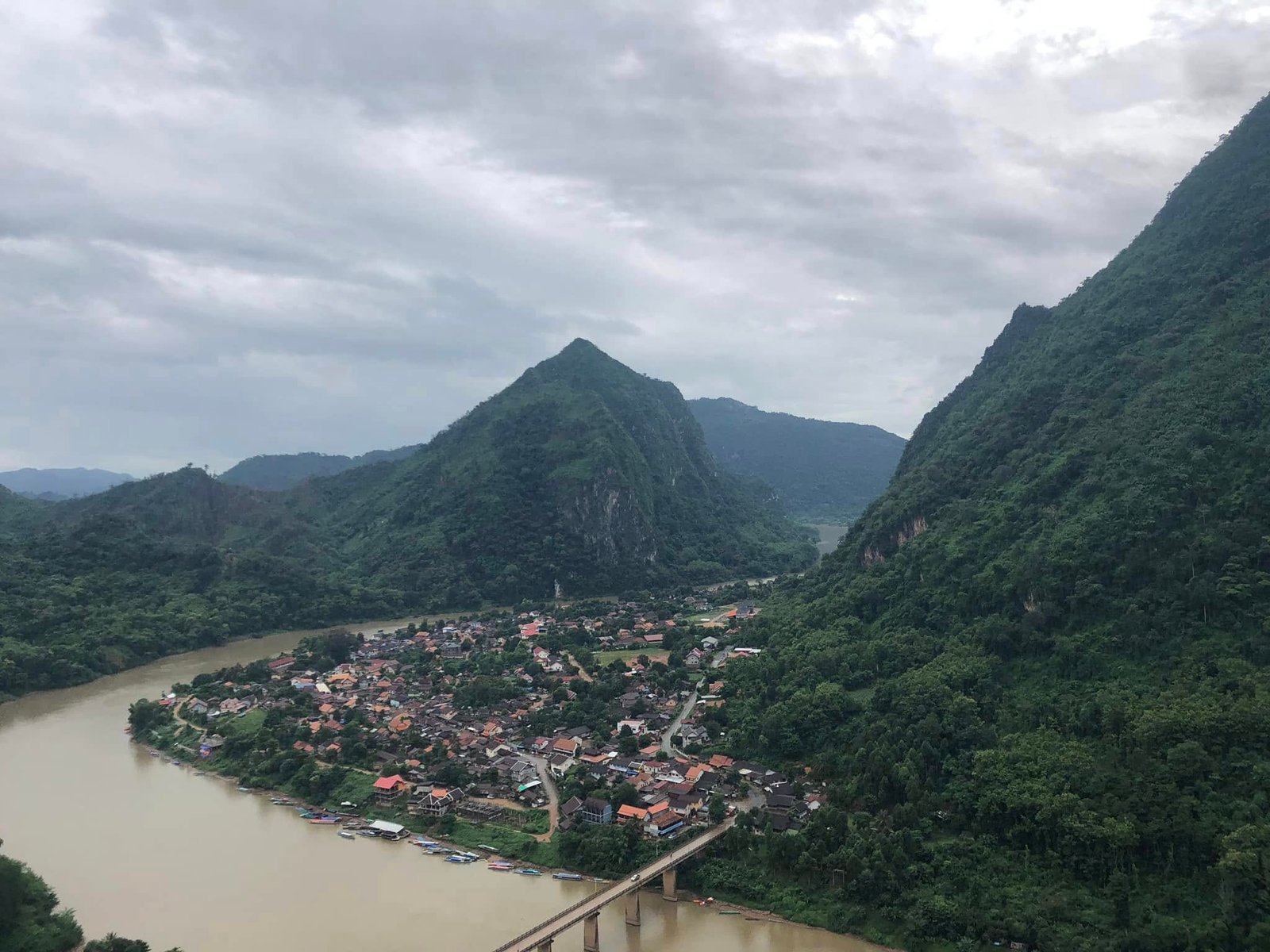 21 Days Explore Northern and Southern Laos By Bike